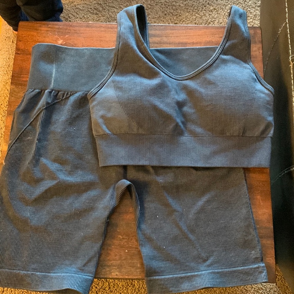 Mono B biker set